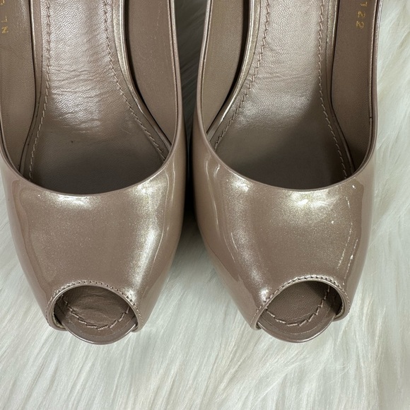 Louis Vuitton Oh Really Nude Patent Open Toe Pump - Picture 5 of 14